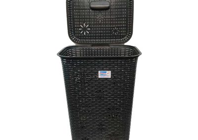 plastic laundry baskets